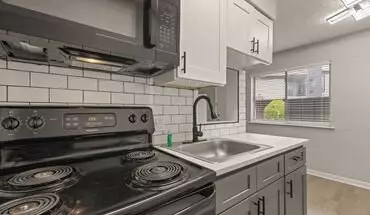 4 of 113 Crossings At Silver Oak Apartment for rent in Tulsa, OK