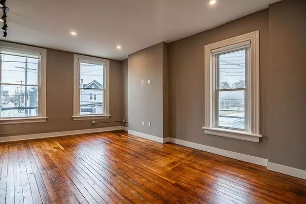 245 King Ave Apartment for rent in Columbus, OH