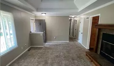 4 of 30 Charming Home With Finished Basement & 2-car Garage – Lee’s Summit House for rent in Lees Summit, MO