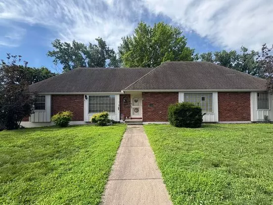 Renovated 2+ Bed, 3 Bath Duplex With Finished Basement! Apartment for rent in Independence, MO