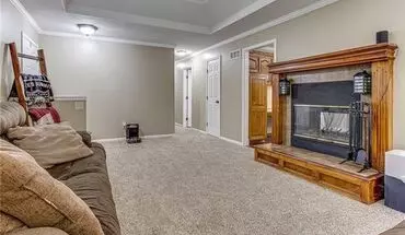5 of 30 Charming Home With Finished Basement & 2-car Garage – Lee’s Summit House for rent in Lees Summit, MO