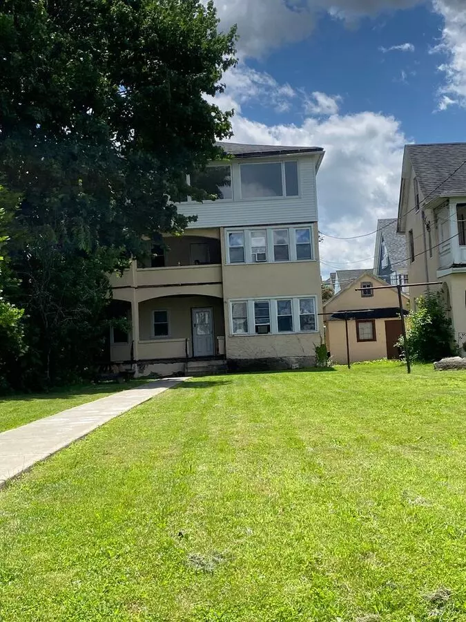 523 S Webster Ave Apartment for rent in Scranton, PA