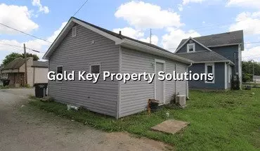 4 of 12 1413 Walnut St Apartment for rent in Anderson, IN