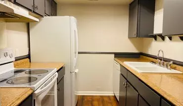 4 of 10 Cute 1 Bed/1 Bath Condo Within Walking Distance To Moncus Park! House for rent in Lafayette, LA