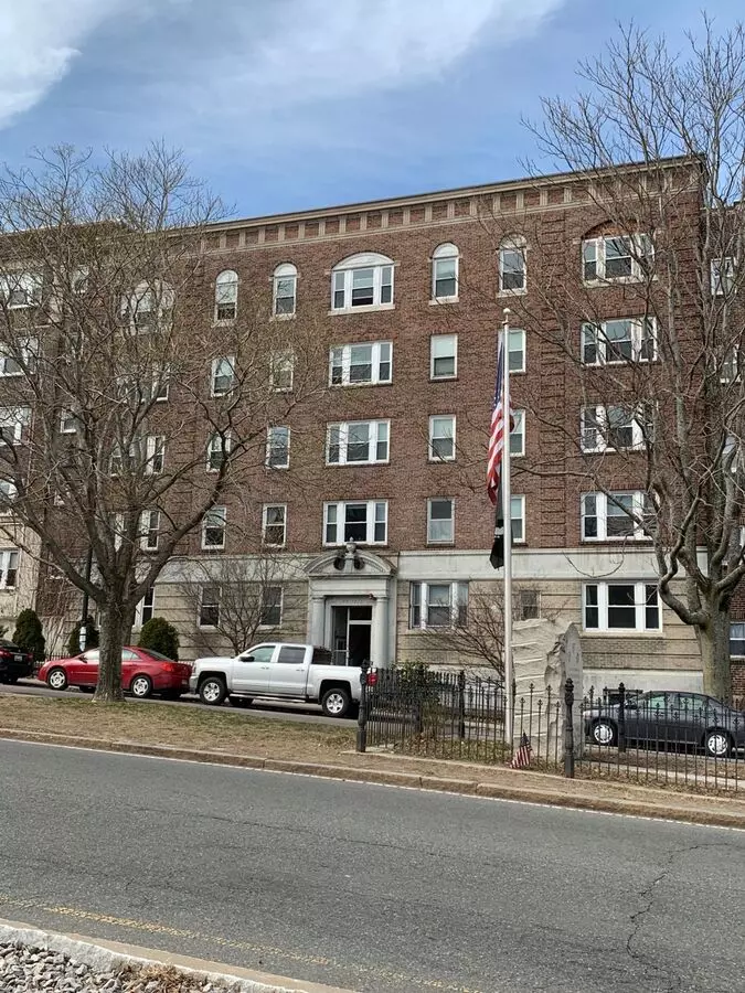 Parking For Rent - Pet Friendly - Updated Unit - Near T - Laundry In Building Apartment for rent in Brighton, MA