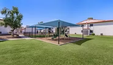 5 of 41 Tides on West Indian School Apartment for rent in Phoenix, AZ