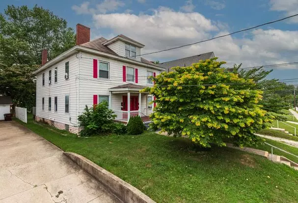 3928 S Madison Ave Apartment for rent in Cincinnati, OH