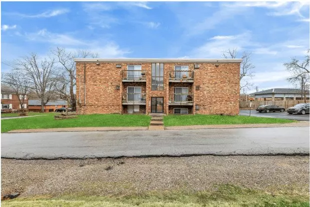 The Roxbury Apartment for rent in Cincinnati, OH