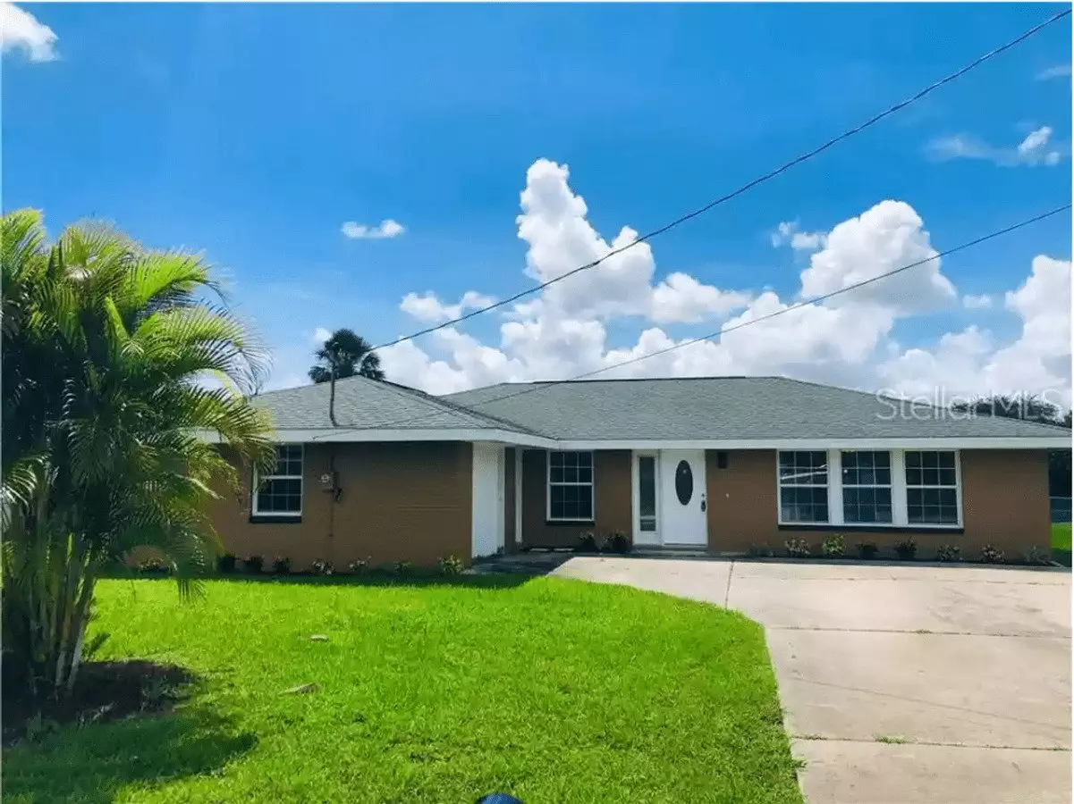 $1,795 ** Avail 7/15/25 ** 3 Bed / 2 Bath Single Family Home On The Canal ** Large Fenced In Yard On The Water House for rent in Port Charlotte, FL