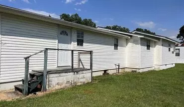 3 of 18 3br/2ba Available Now- Napier Field House for rent in Dothan, AL