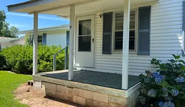 4 of 18 3br/2ba Available Now- Napier Field House for rent in Dothan, AL