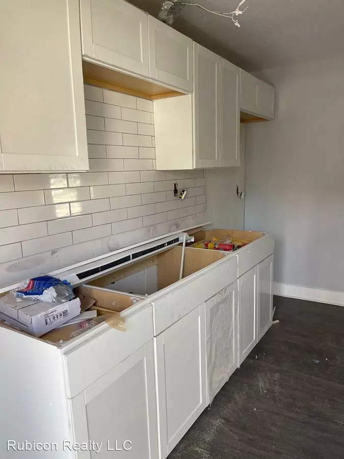 Just Renovated! 14 Units 1 Bedroom1 Bath Each Complex Available Soon! Apartment for rent in Kansas City, MO