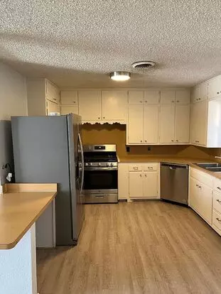 Amazing 3 Bedroom 2 Bathroom House Close To Ttu And Medical Center! Apartment for rent in Lubbock, TX