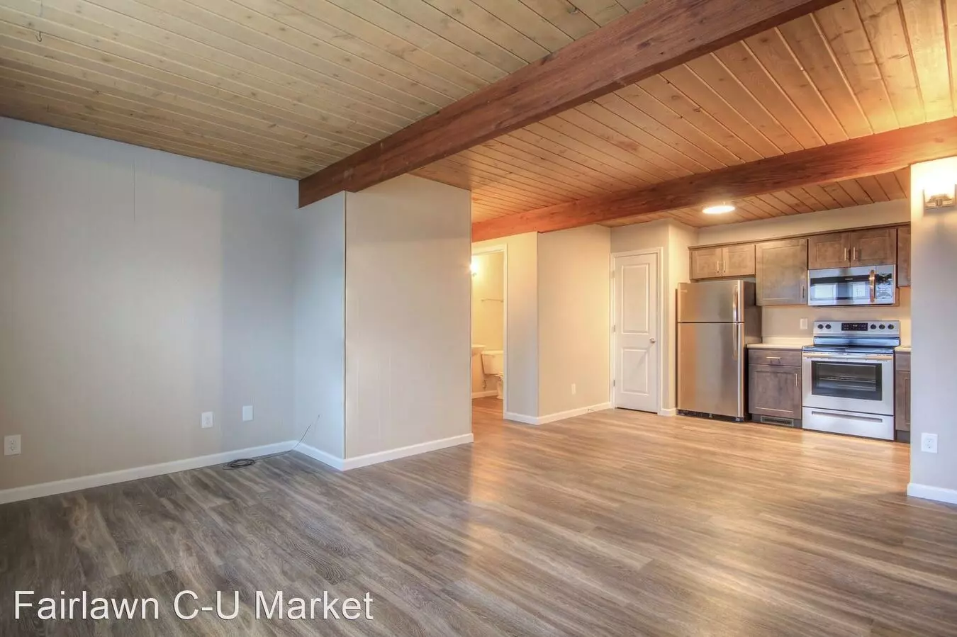 308 E. Iowa St.. 906 Vine, and 906 1/2 Vine Apartment for rent in Urbana, IL