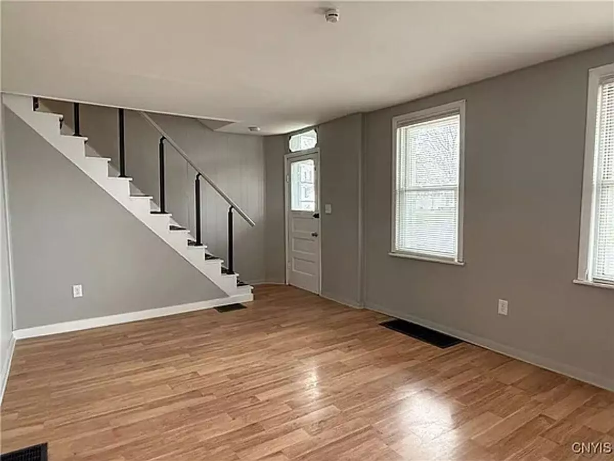 261 W 5th St Apartment for rent in Oswego, NY