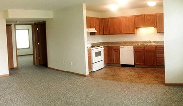 Lyn Crossing Apartment for rent in Des Moines, IA