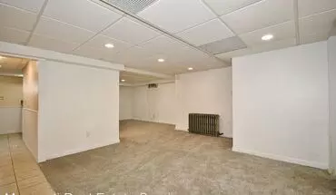 3 of 13 Triplex Apartment for rent in Munhall, PA
