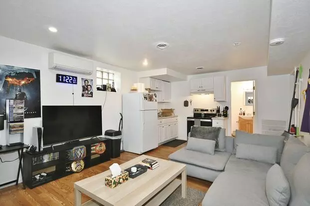 2102 West Apartment for rent in Munhall, PA