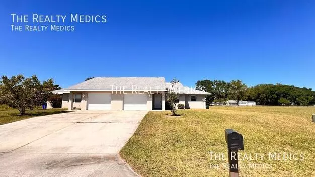 8211 Cozumel Ln Apartment for rent in Sebring, FL