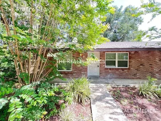 6101 SE Foss Rd Apartment for rent in Belleview, FL