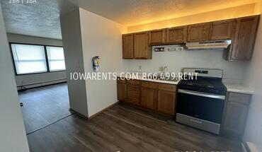 1313 1St St Apartment for rent in Perry, IA