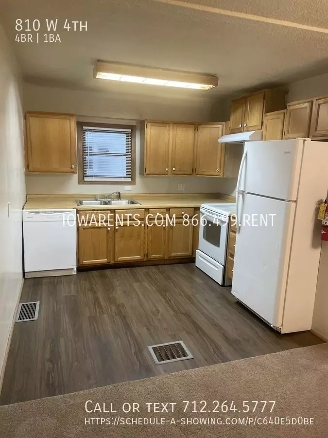 810 W 4Th St House for rent in Boone, IA