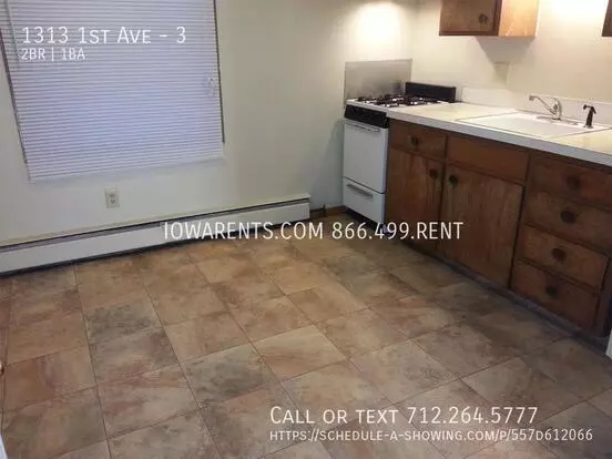 1313 1St St Apartment for rent in Perry, IA