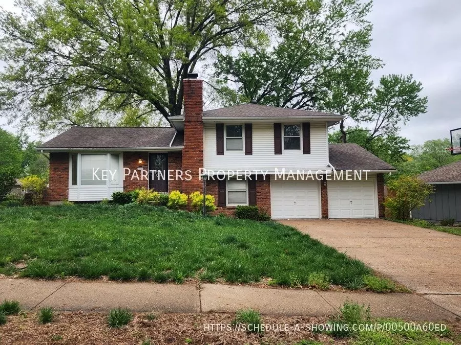 10710 W 91st House for rent in Overland Park, KS