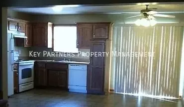 3 of 9 1640 SW Highland Dr House for rent in Lees Summit, MO