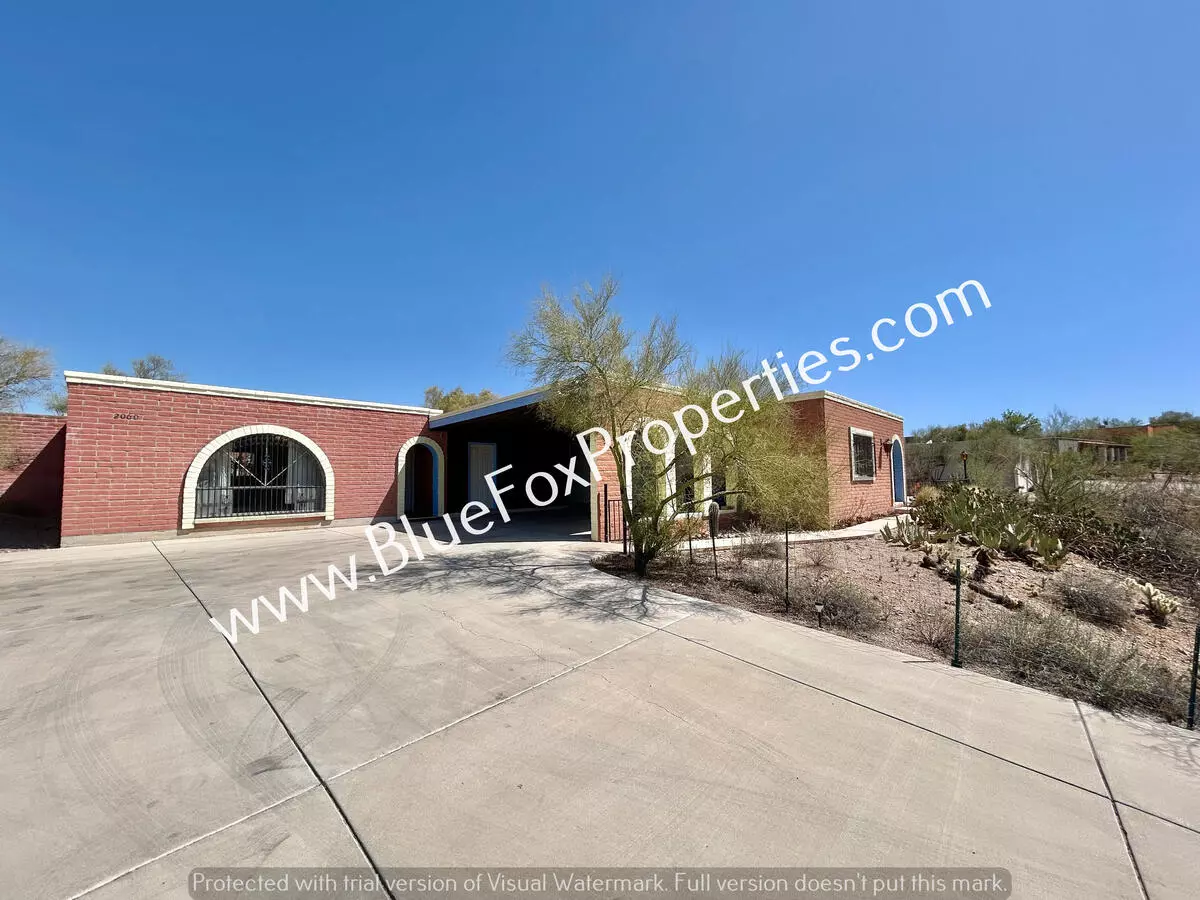 2060 N Painted Hills Rd House for rent in Tucson, AZ