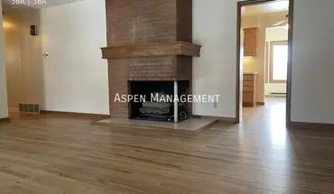4 of 18 380 Agate St House for rent in Broomfield, CO