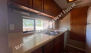 5 of 22 1449 E Highland Ave Apartment for rent in Phoenix, AZ