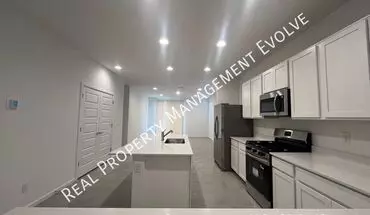 4 of 35 9543 W Catalina Dr House for rent in Phoenix, AZ
