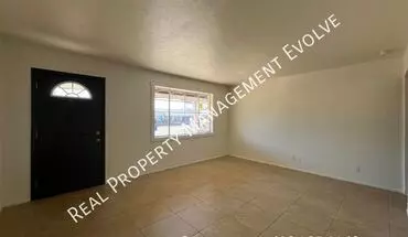 4 of 26 1014 E Seldon Ln House for rent in Phoenix, AZ