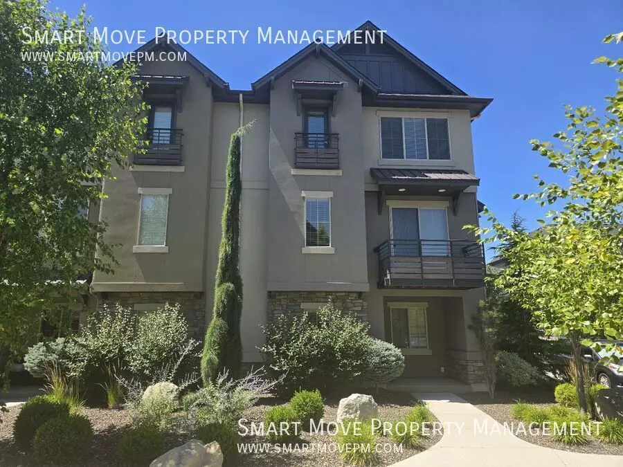 3308 E Front Runner Ln House for rent in Boise, ID