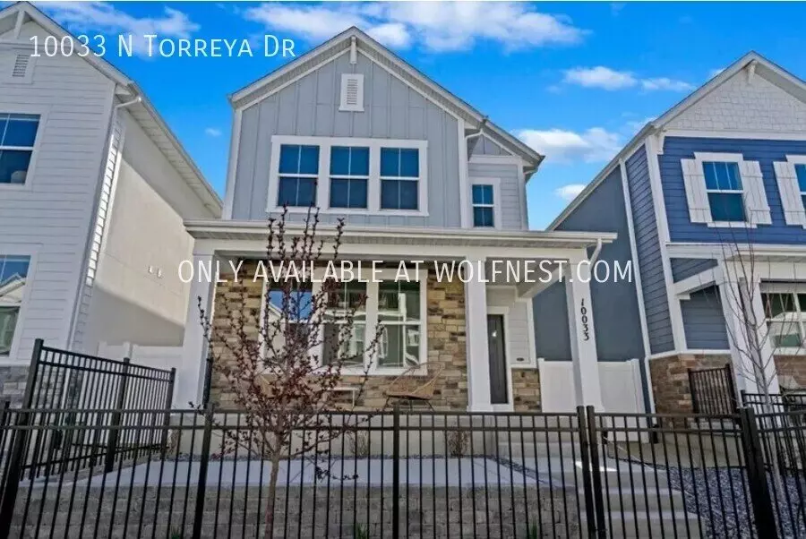 10033 N Torreya Dr House for rent in Highland, UT