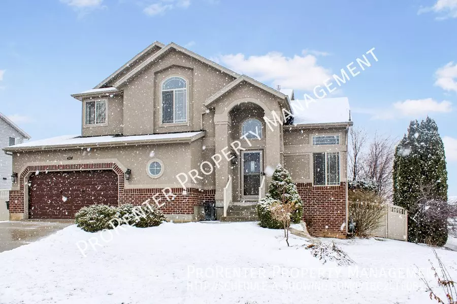 424 E 2100 S House for rent in Clearfield, UT