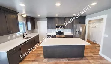 3 of 23 2872 W 4200 S House for rent in Roy, UT