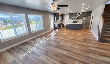 4 of 23 2872 W 4200 S House for rent in Roy, UT