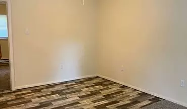 4 of 8 561 E Ross Ln Apartment for rent in Danville, IL