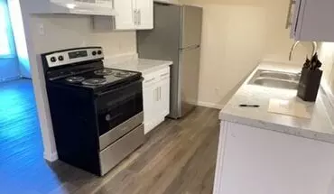 3 of 8 561 E Ross Ln Apartment for rent in Danville, IL