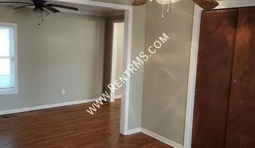 5 of 43 2210 SW Fillmore House for rent in Topeka, KS