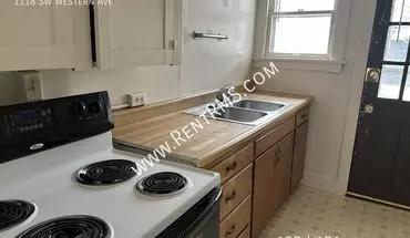 4 of 12 1118 SW Western Ave Apartment for rent in Topeka, KS