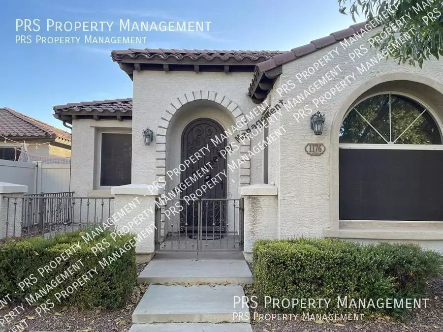 1176 S Osborn Ln House for rent in Gilbert, AZ