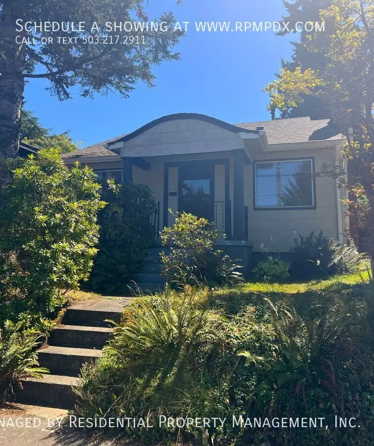 616 N Buffalo St House for rent in Portland, OR