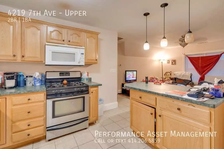 4219 7th Ave Apartment for rent in Kenosha, WI