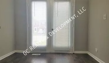 4 of 11 1412 Georgetown Dr House for rent in Carol Stream, IL