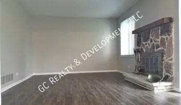 5 of 11 1412 Georgetown Dr House for rent in Carol Stream, IL
