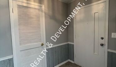 22 W220 Burr Oak Dr Apartment for rent in Glen Ellyn, IL