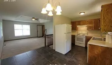 4 of 10 405 SW 12th St Unit Oak House for rent in Oak Grove, MO